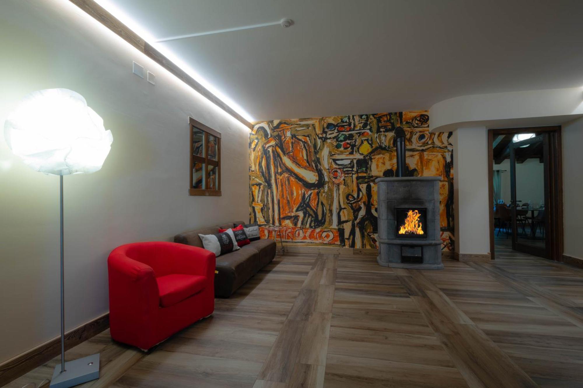 Alpine Forest Hotel Чамполук Екстериор снимка