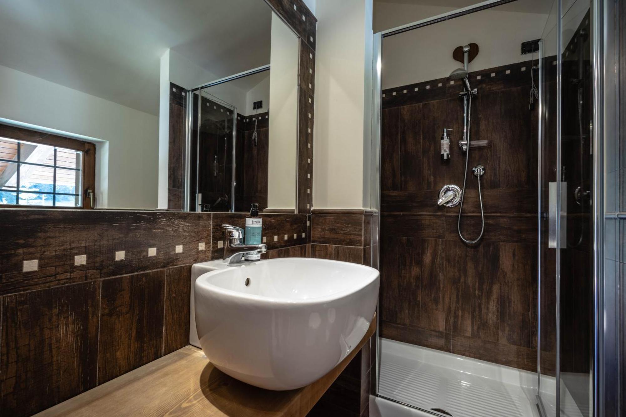 Alpine Forest Hotel Чамполук Екстериор снимка
