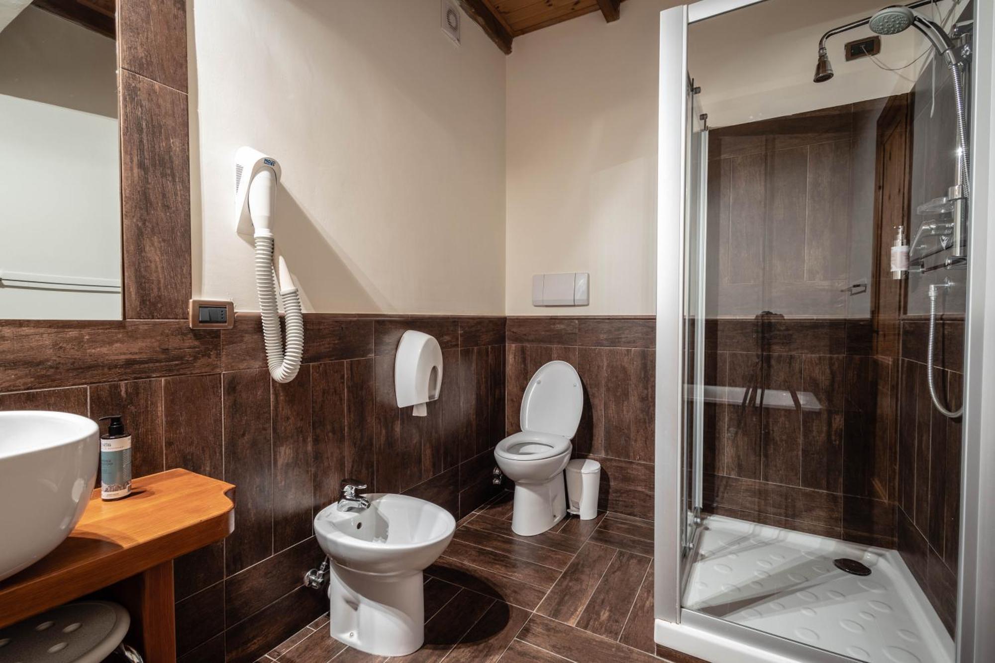 Alpine Forest Hotel Чамполук Екстериор снимка