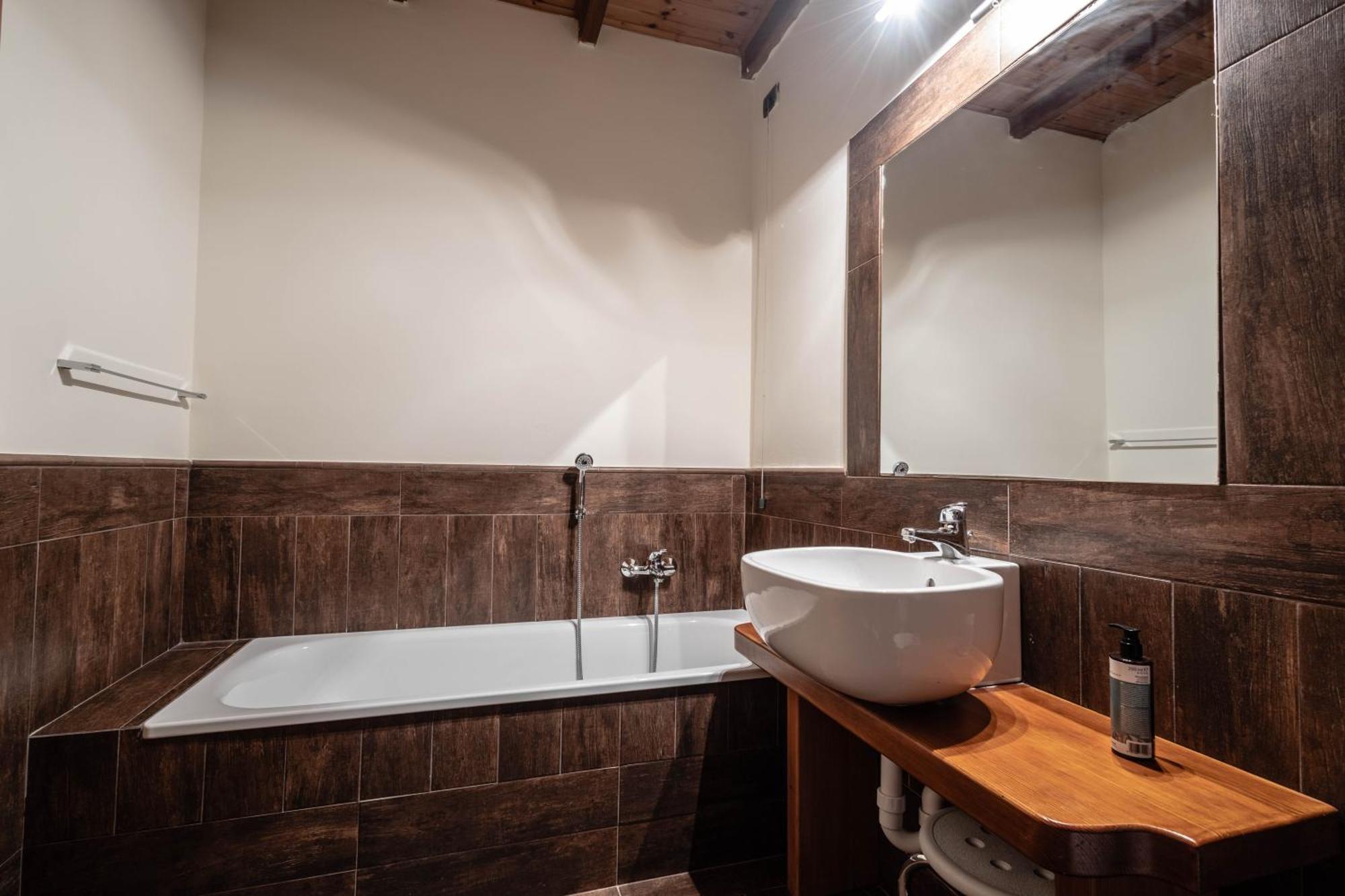 Alpine Forest Hotel Чамполук Екстериор снимка