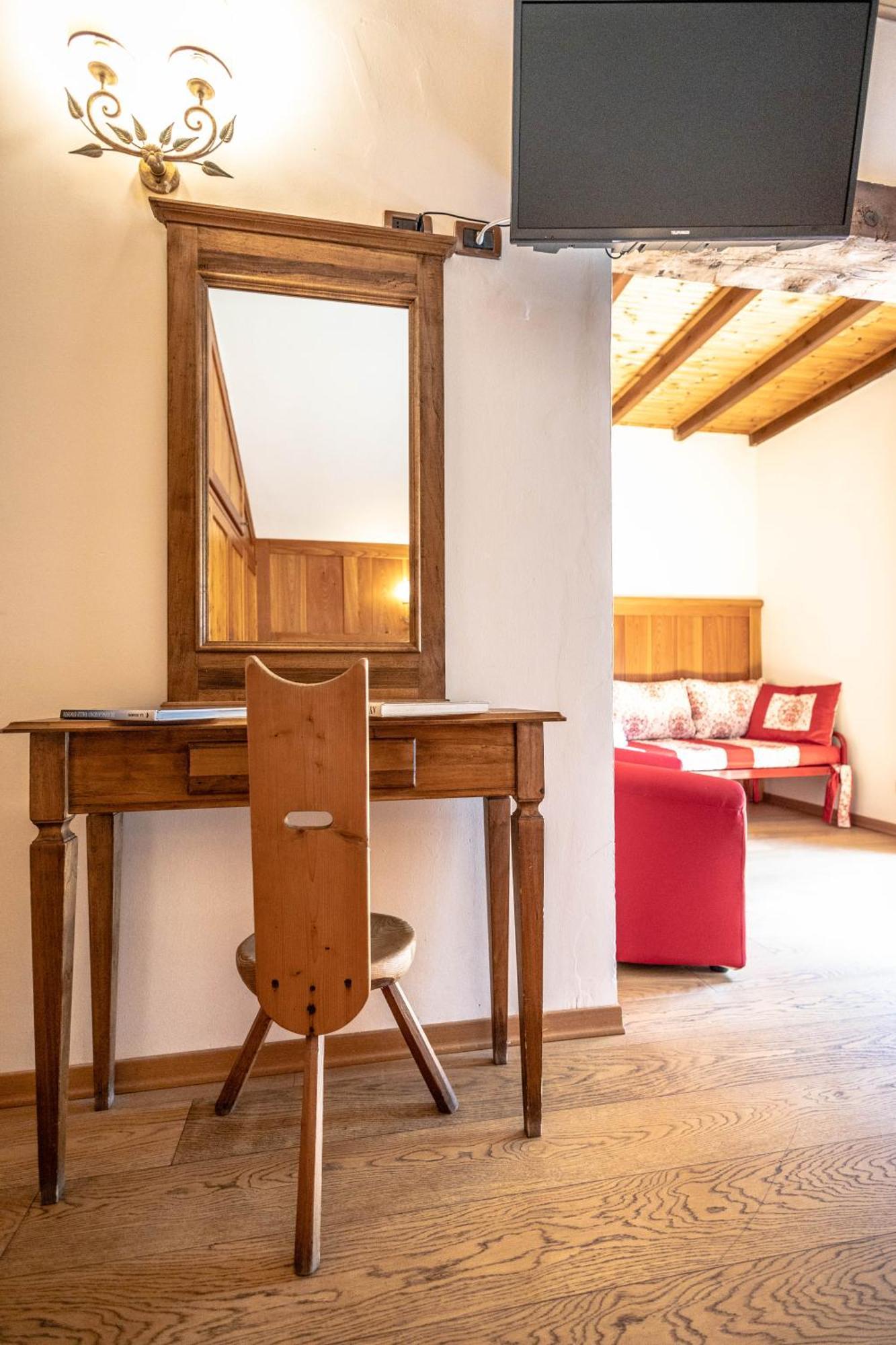 Alpine Forest Hotel Чамполук Екстериор снимка