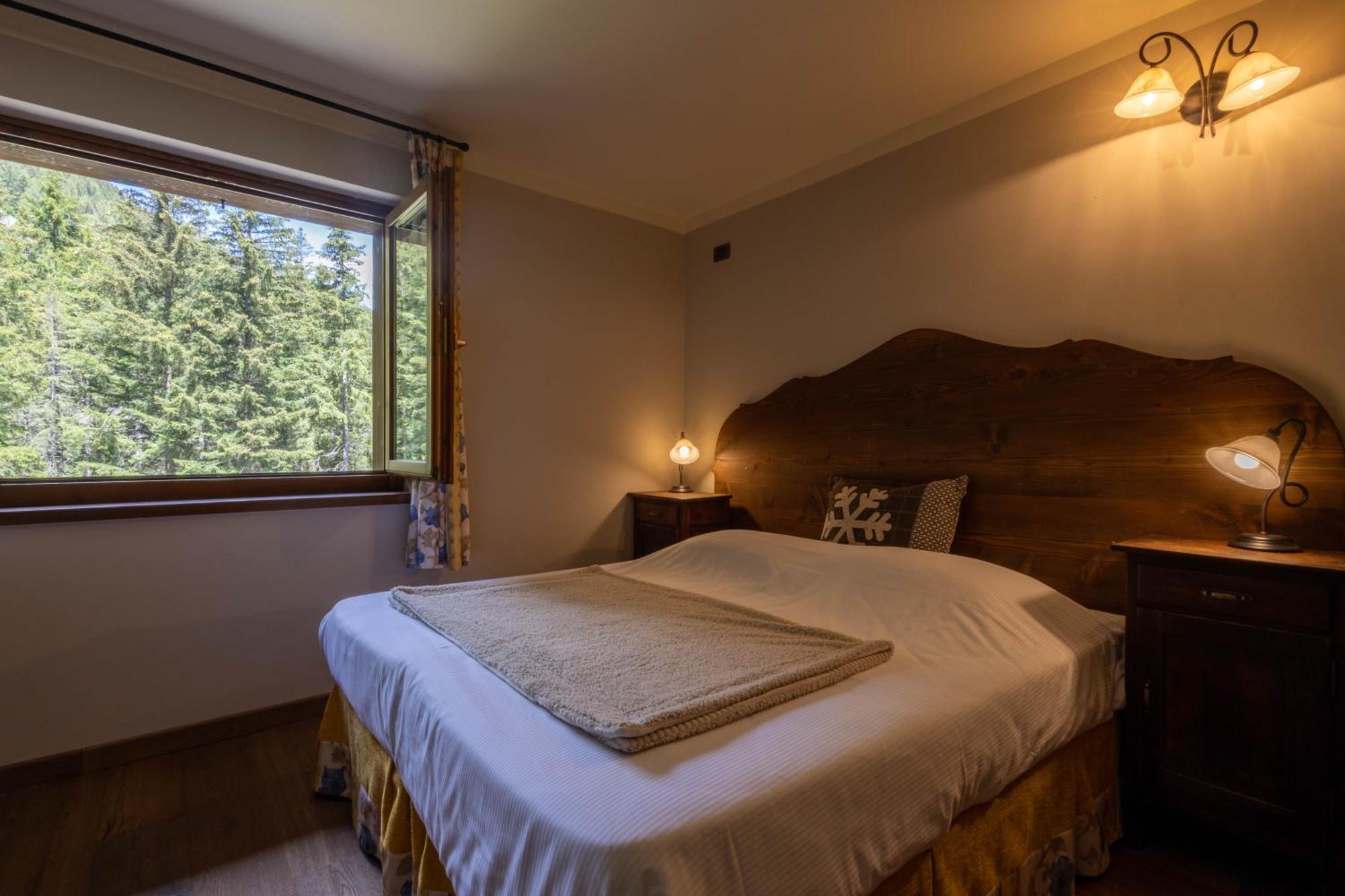 Alpine Forest Hotel Чамполук Екстериор снимка